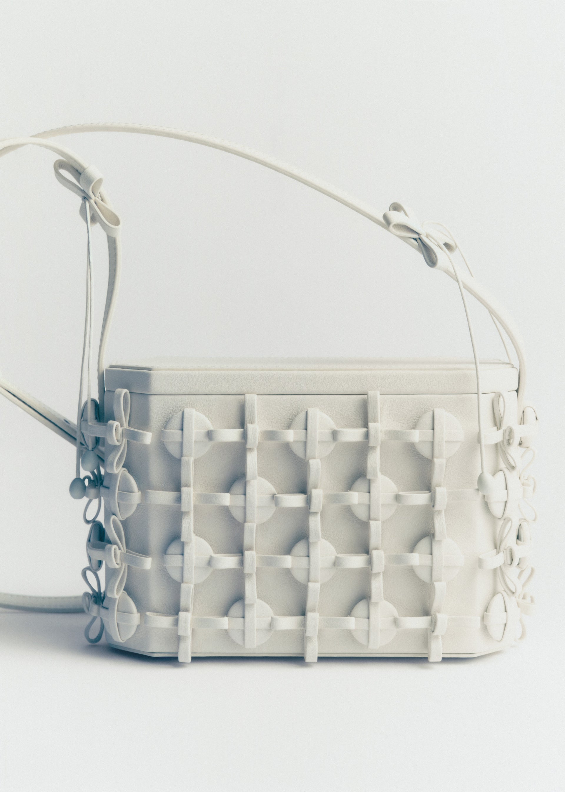 Button Bow Box - 포슬린