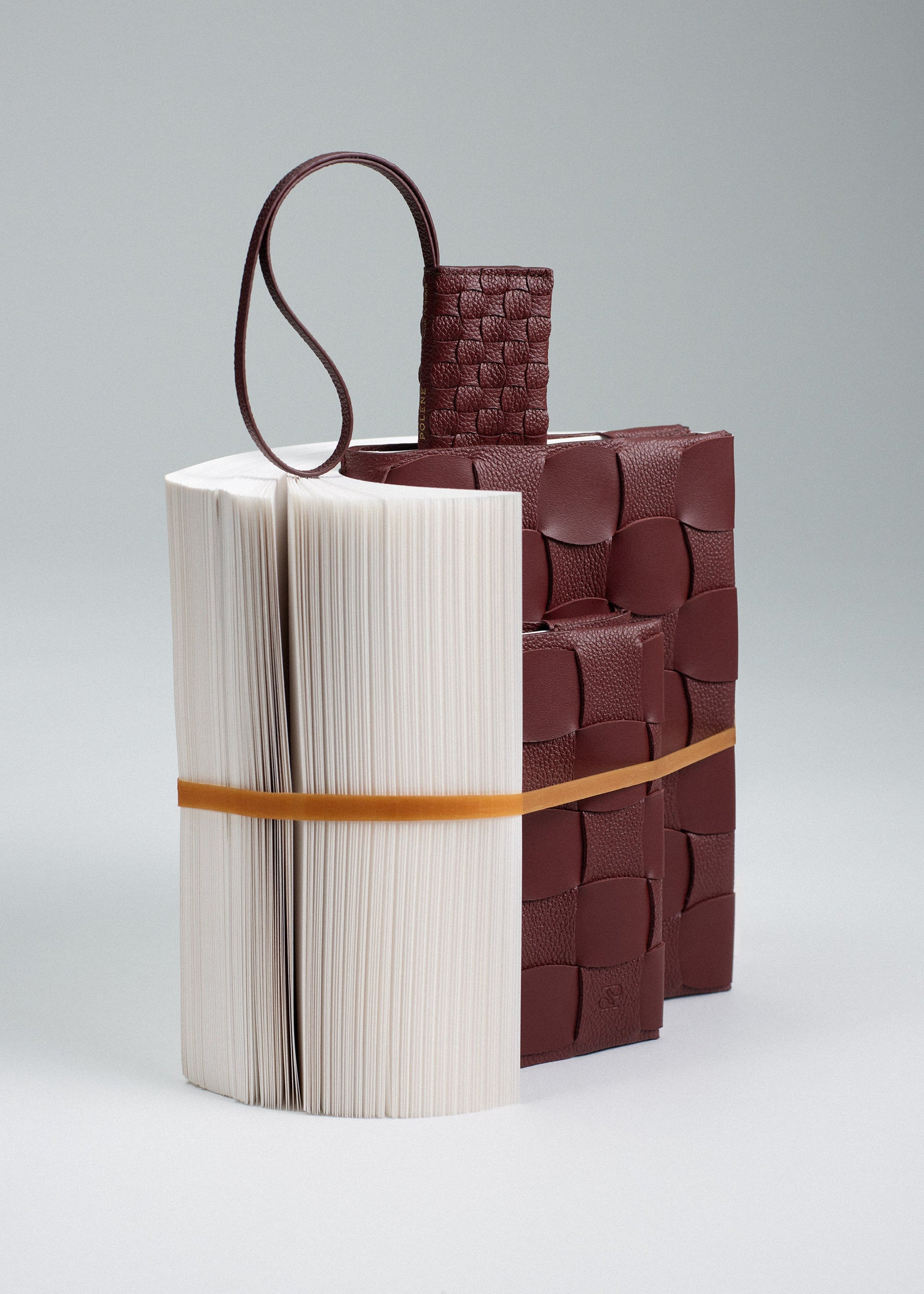 《레더 페이퍼리(La Papeterie de Cuir)》