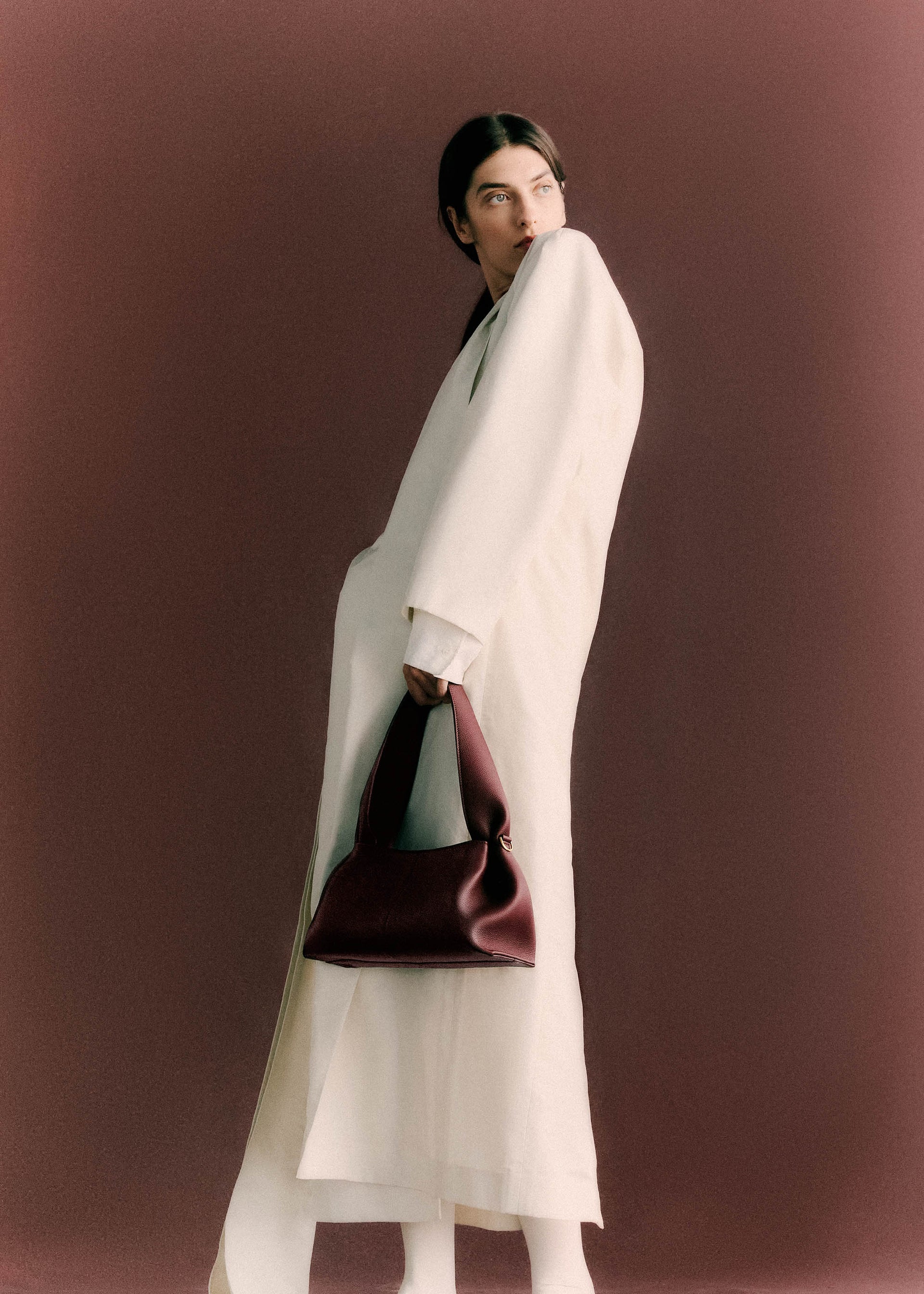 Numéro Neuf East West (넘버 나인 이스트-웨스트) - 블랙 체리 텍스처드