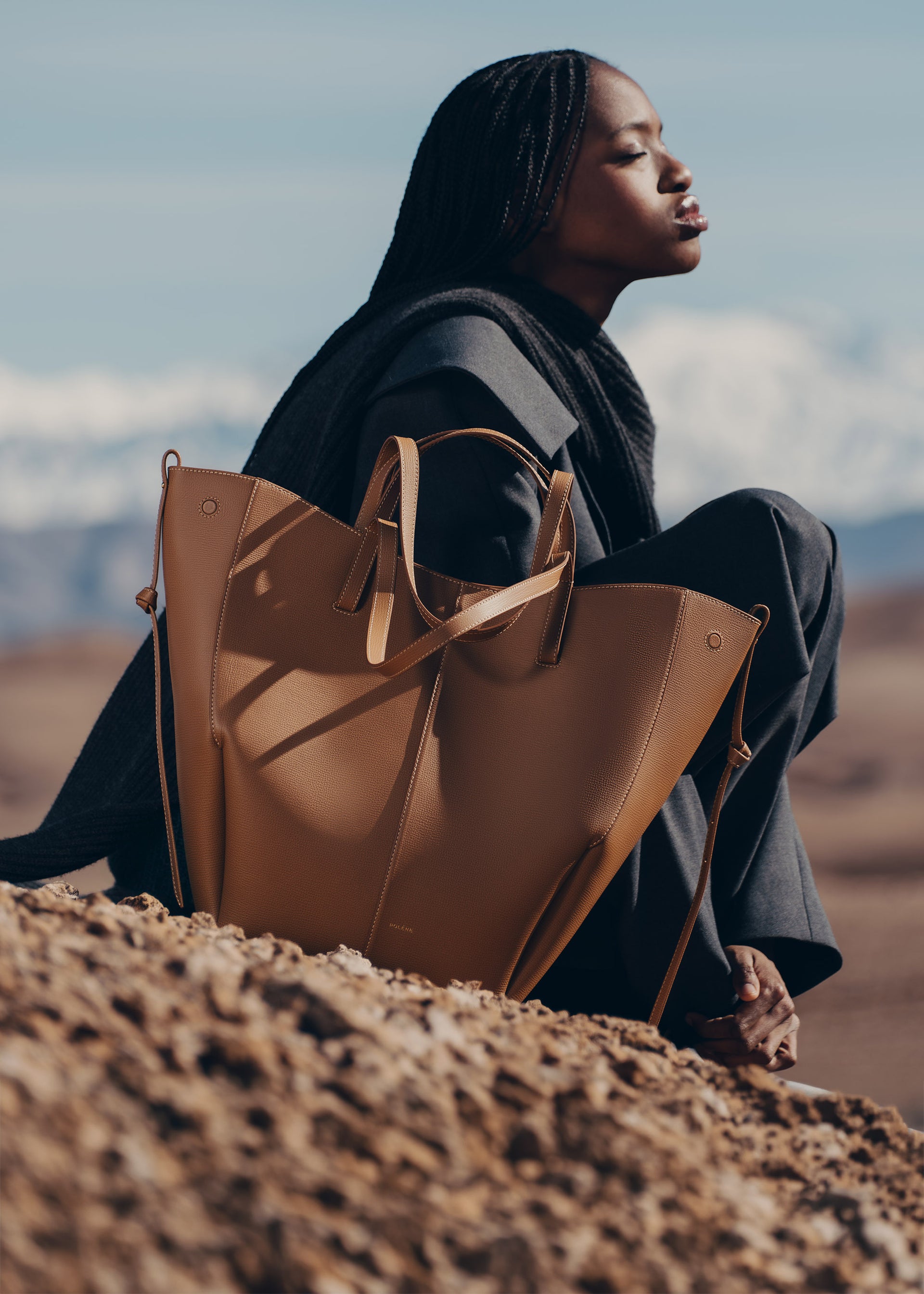 Cyme Tote(심 토트) - 카멜 텍스처드