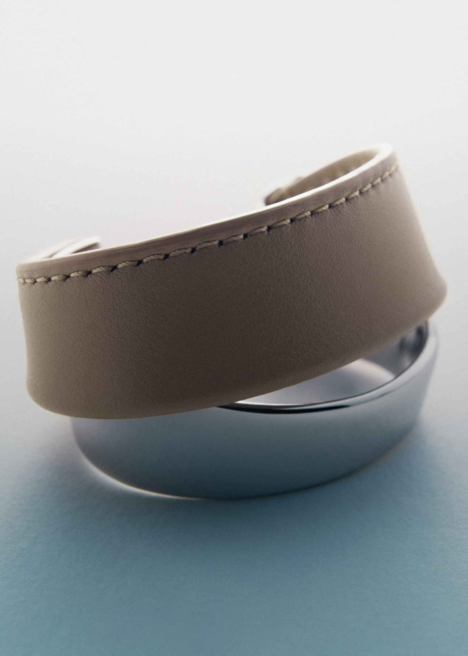 Ormé(오르메) 커프 팔찌 - 실버 토프 레더