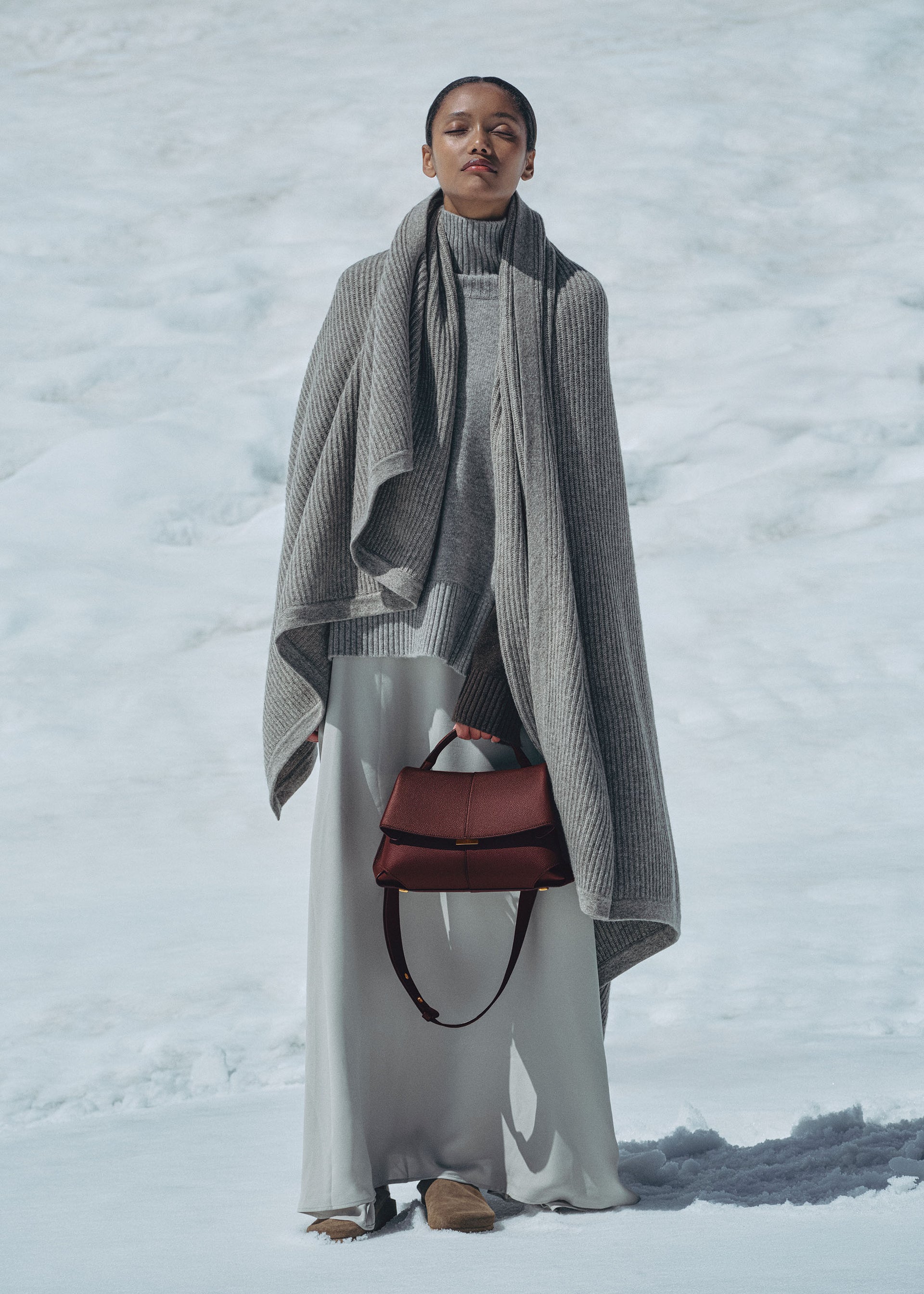 모키(Mokki) - 블랙 체리 텍스처드