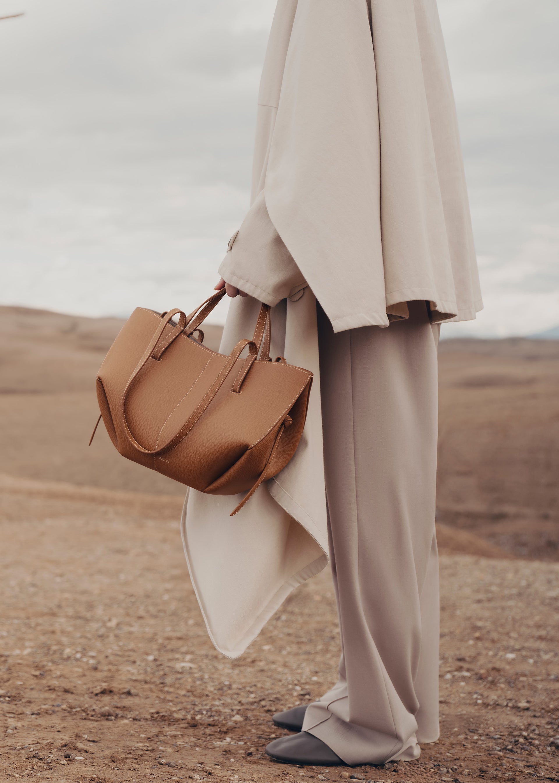 Cyme Mini(심 미니) - 카멜 텍스처드