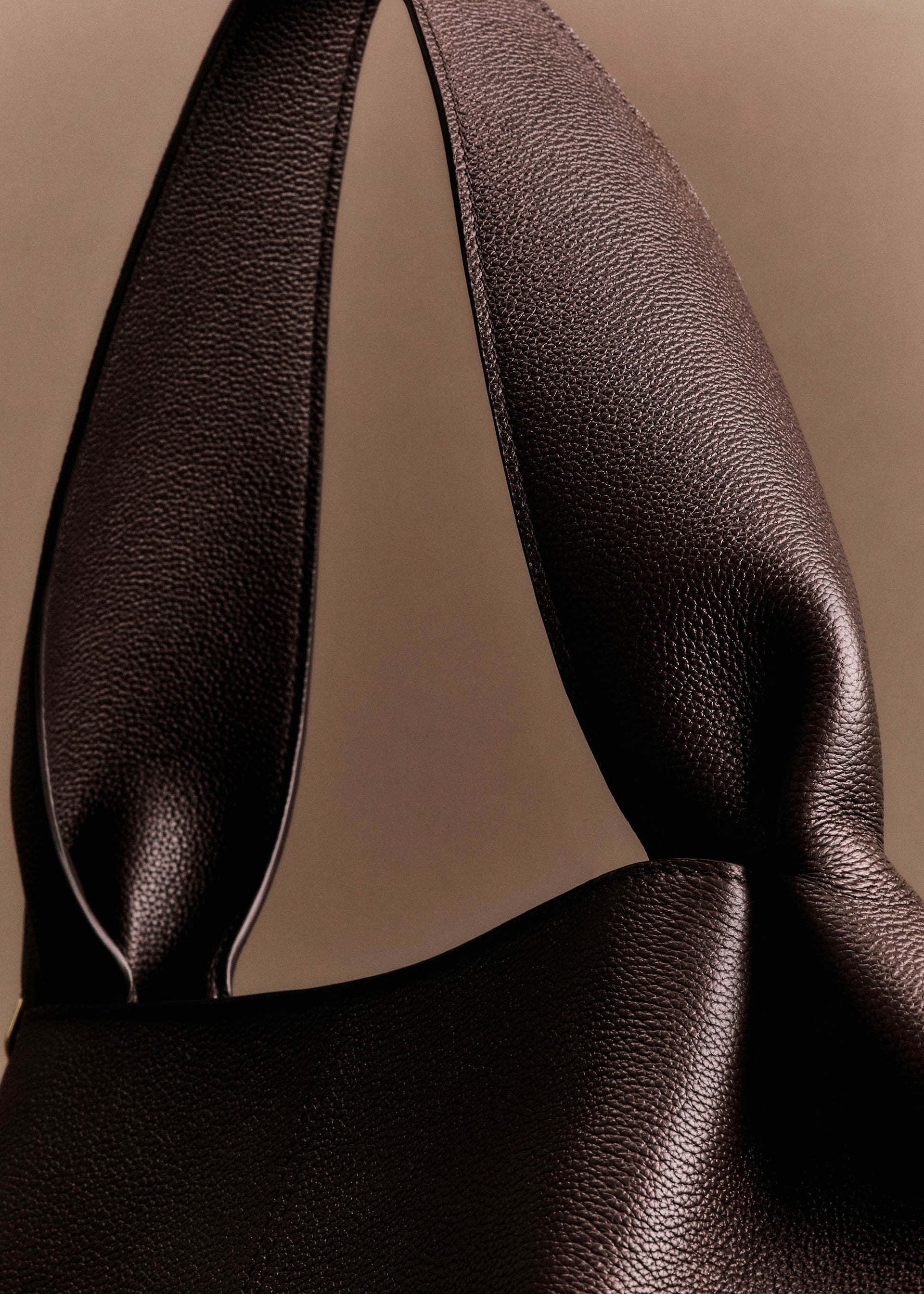 Numéro Neuf East West (넘버 나인 이스트-웨스트) - 에보니 텍스처드